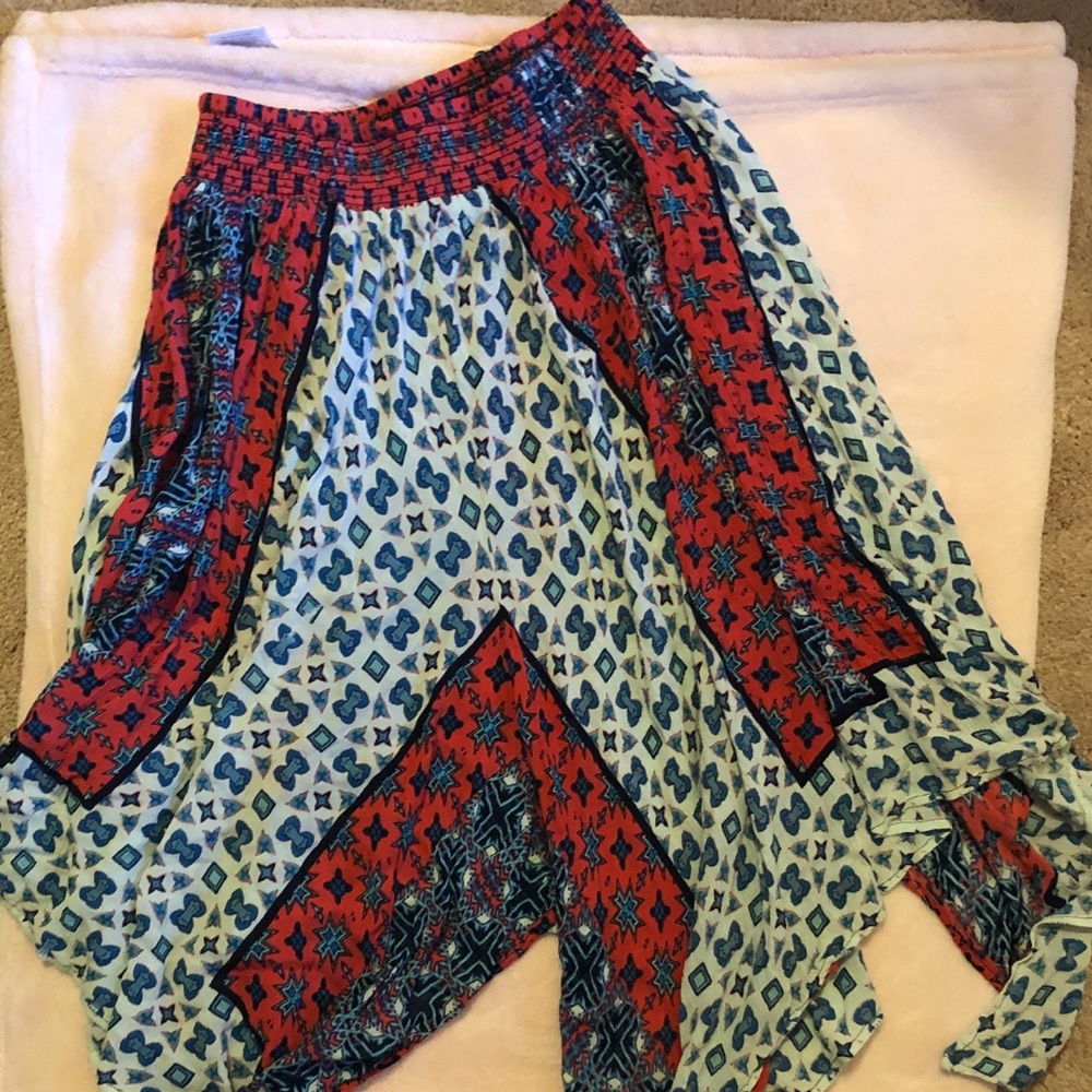 Asymmetrical beach skirt